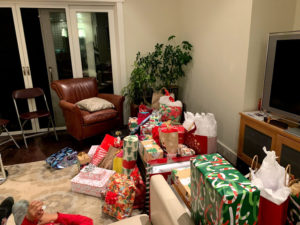 AESとクリスマス　プレゼントがいっぱい