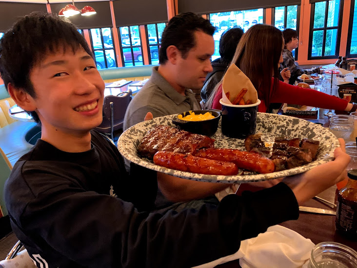 AESとBBQディナー
